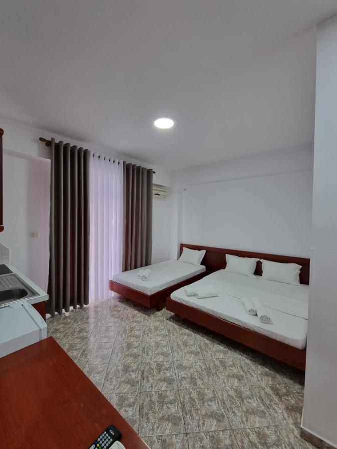 Ideal Apartments & Rooms Саранда Экстерьер фото
