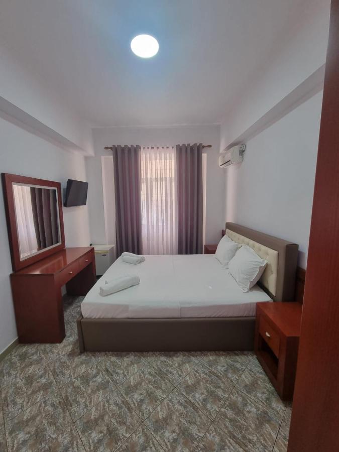Ideal Apartments & Rooms Саранда Экстерьер фото