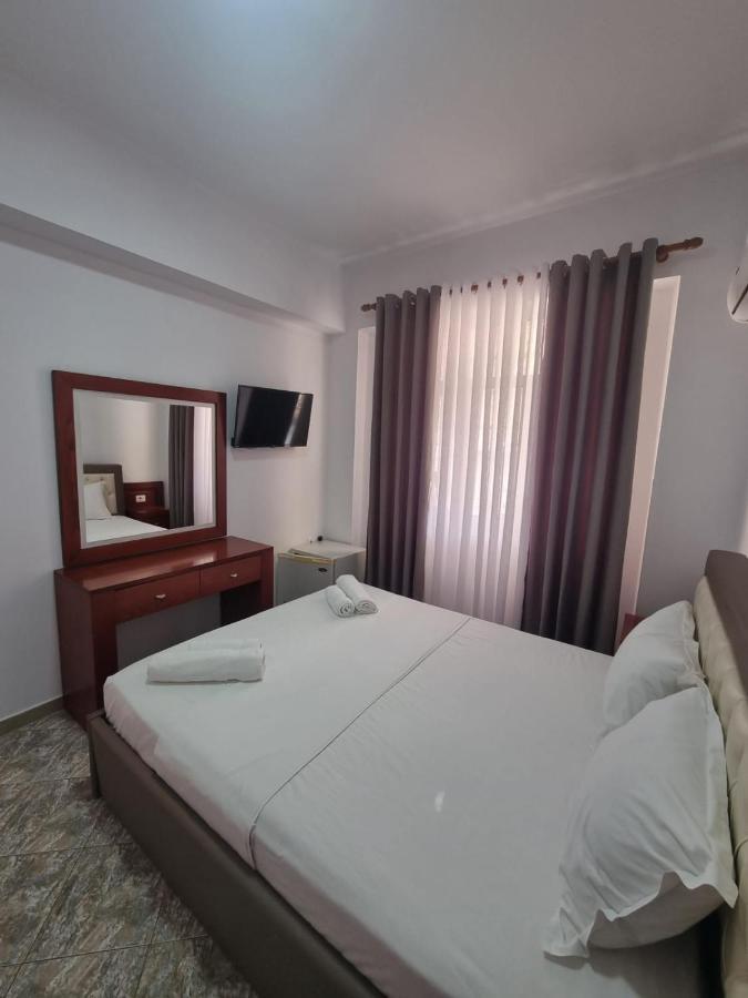 Ideal Apartments & Rooms Саранда Экстерьер фото